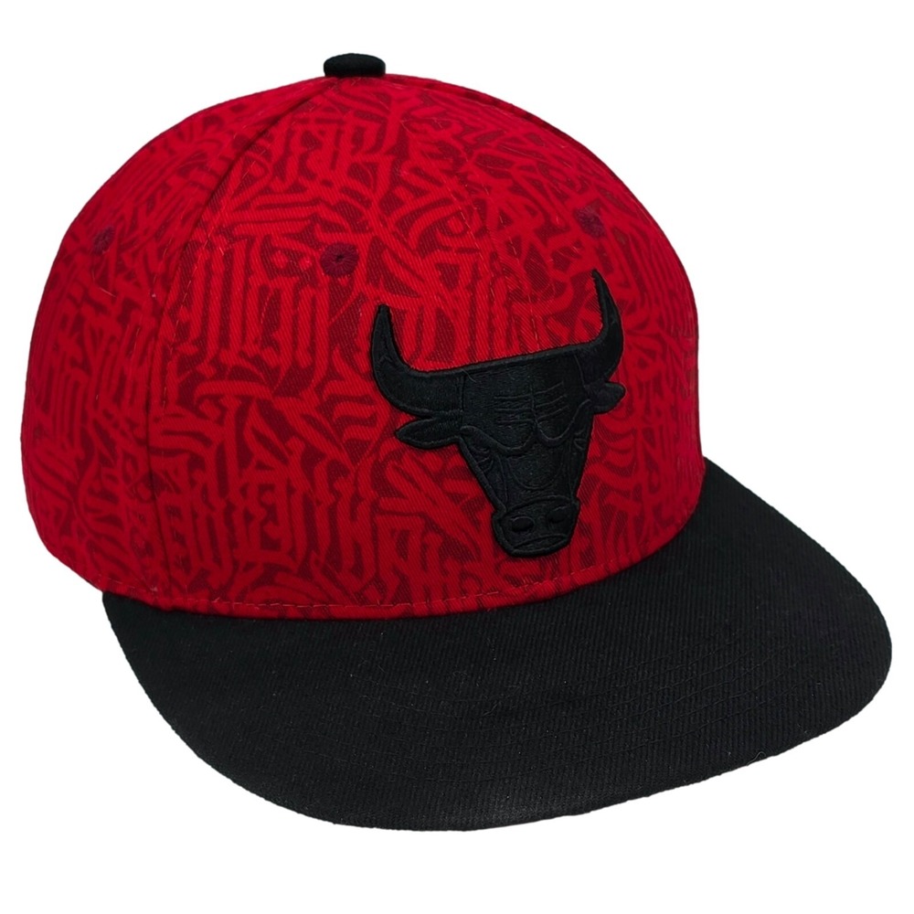 Melonwear‎ Chicago Bulls Artist Series Hat OSFM Red Black Tubz Illa Snapback Cap